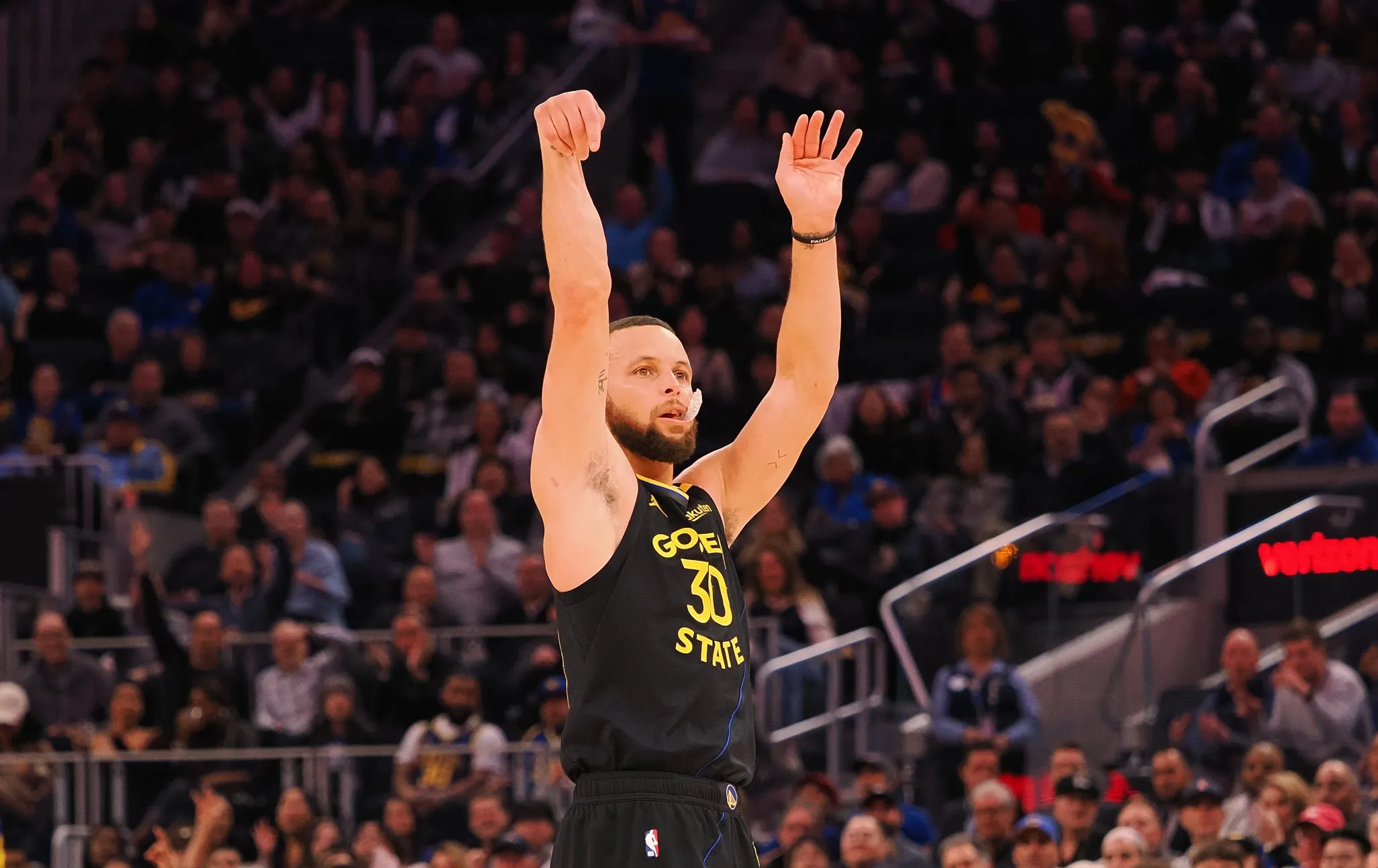 开云体育入口-库里连续十二场比赛得分超过最后时刻胜出，切尔西不断突破！上演精彩一战的简单介绍